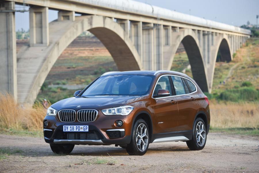  BMW X1 xDrive2.0d xLine 2015 года  (ZA) (фото 4 из 5)